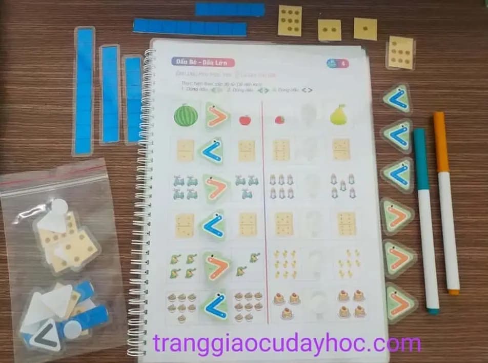 Bé học so sánh lớn bé